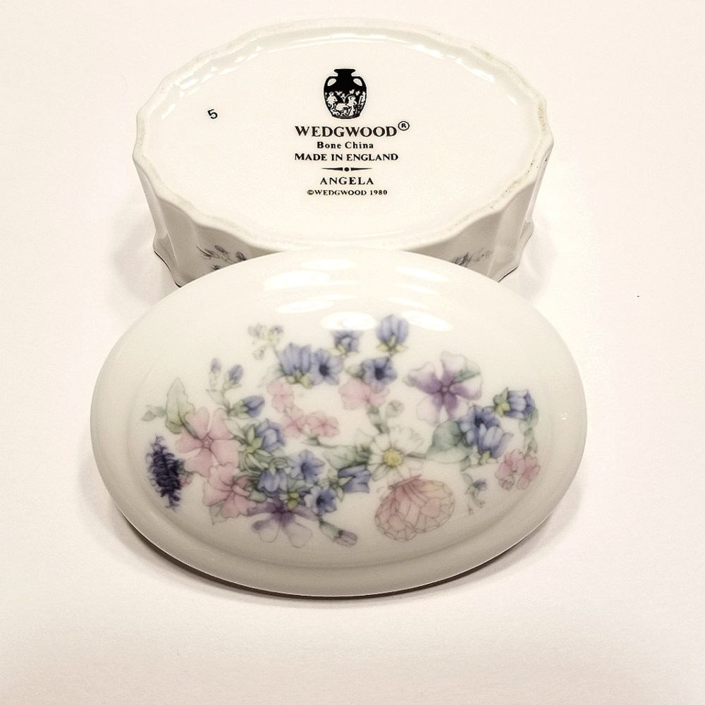 Wedgwood Bone China Trinket/Pill Box